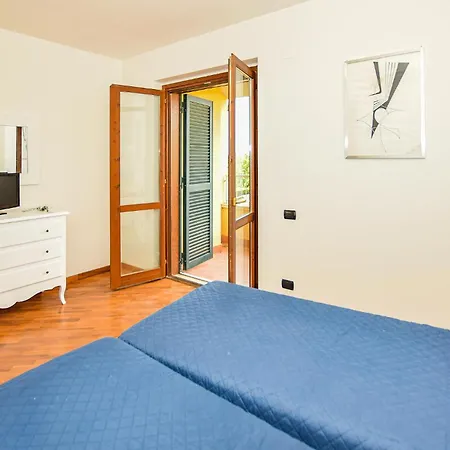 2 Bedroom Beautiful In * Monterosi
