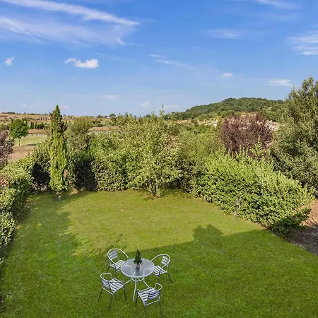 2 Bedroom Beautiful In Holiday home
