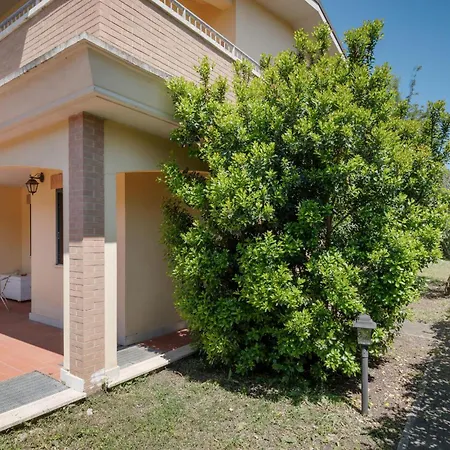 Holiday home 2 Bedroom Beautiful In Monterosi